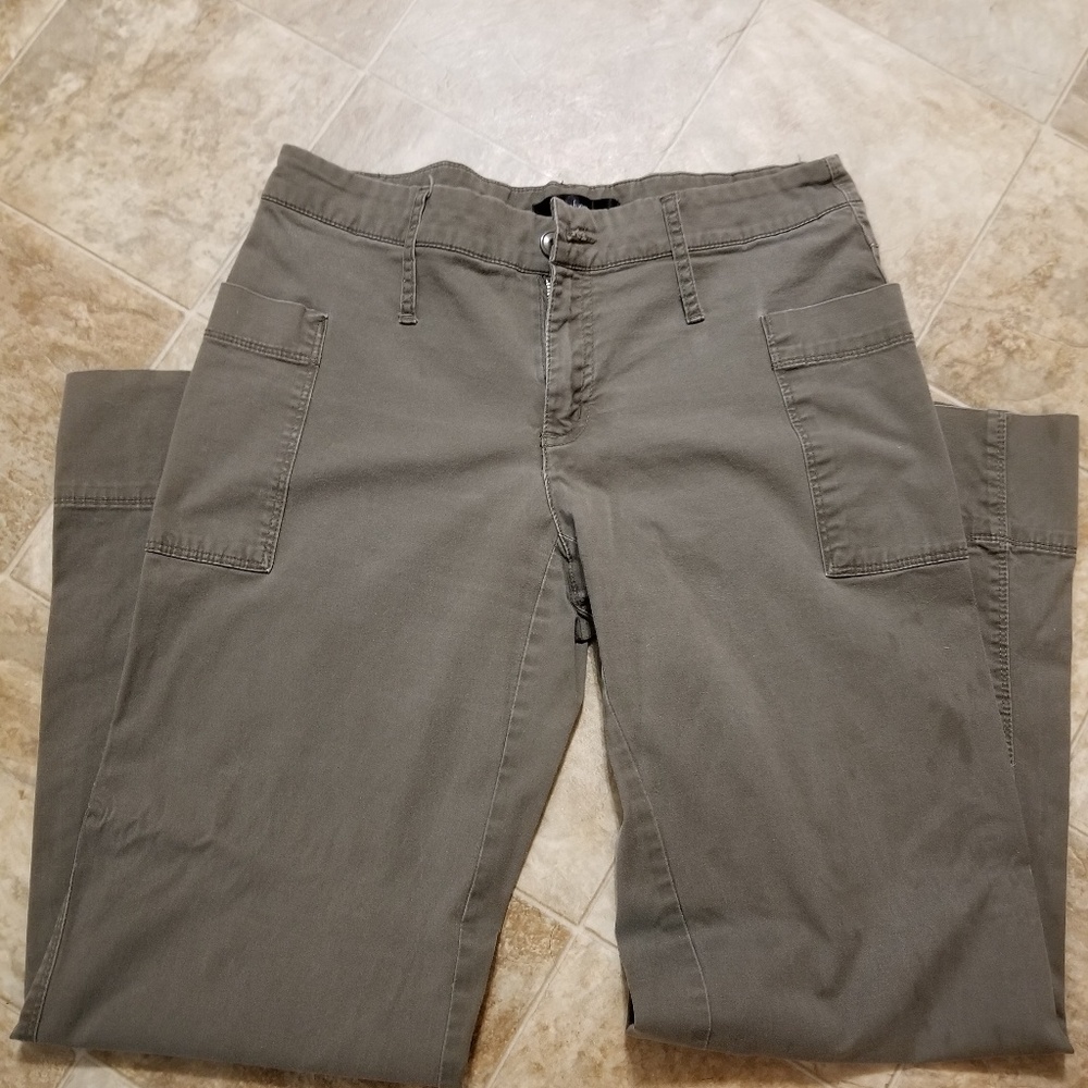 Daisy Fuentes pants